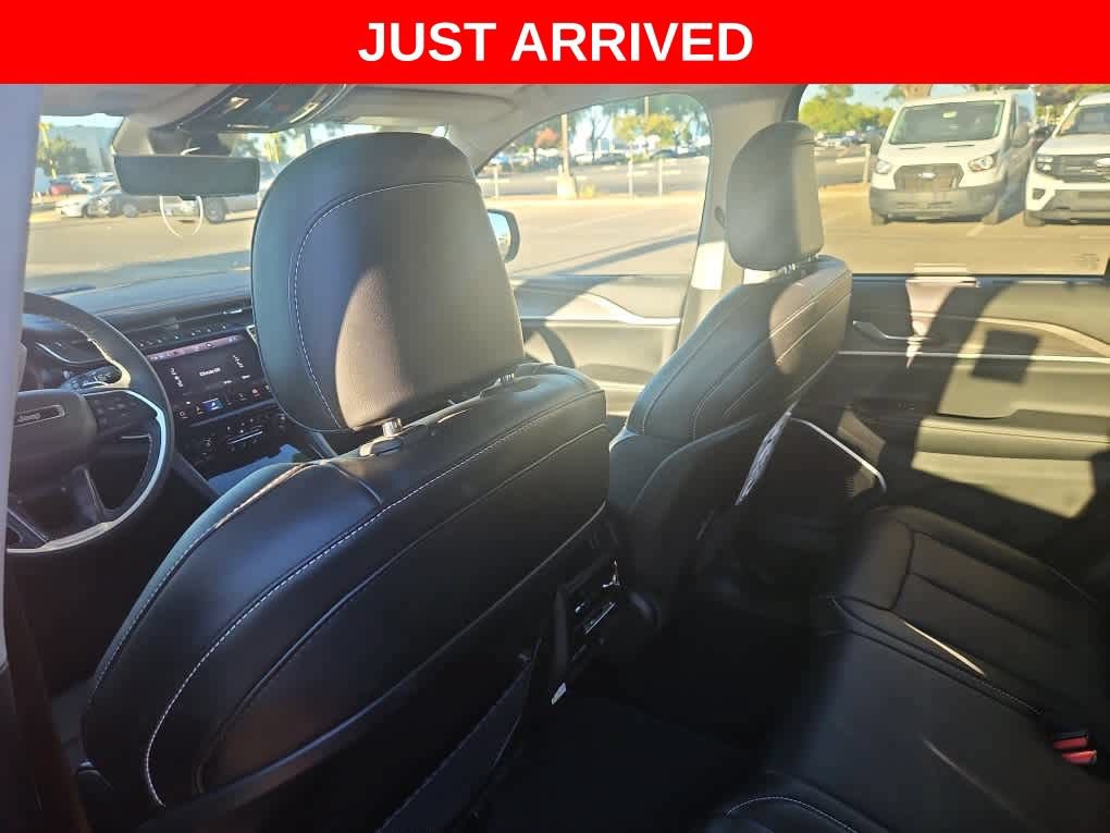 Used 2023 Jeep Grand Cherokee 4WD 4xe w/ Luxury Tech Group II image 11