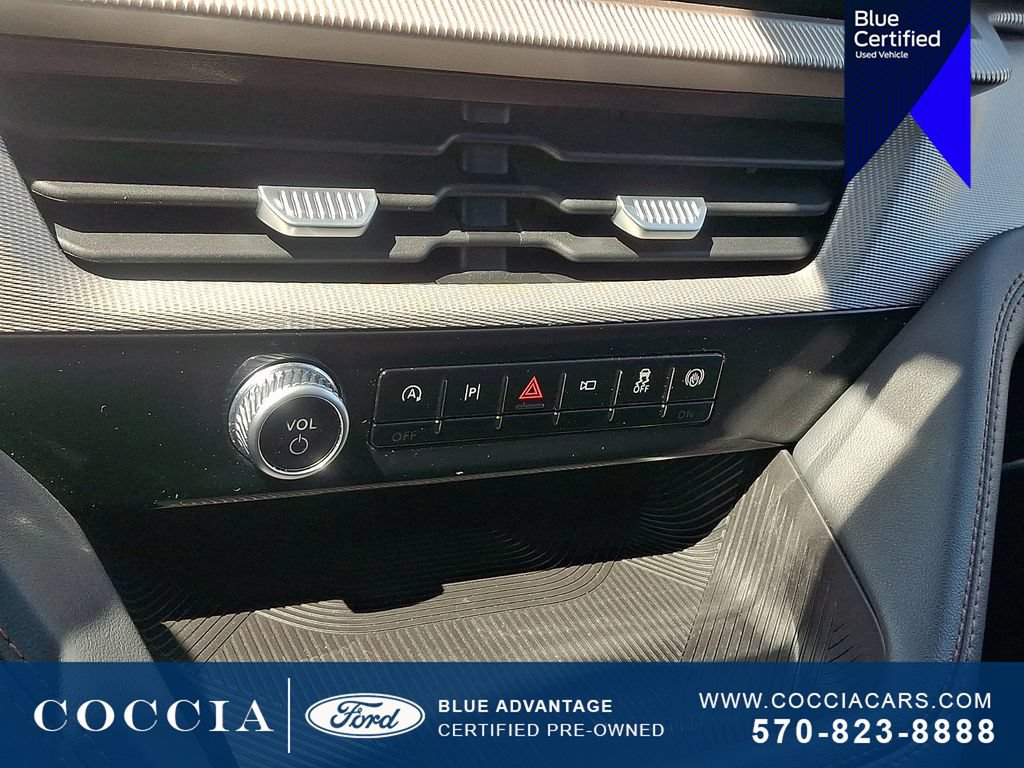 Certified 2025 Ford Explorer Active w/ Active Comfort Package AWD/4WD image 17