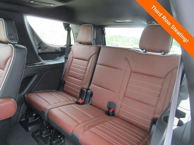 Used 2024 GMC Yukon Denali Ultimate AWD/4WD image 27