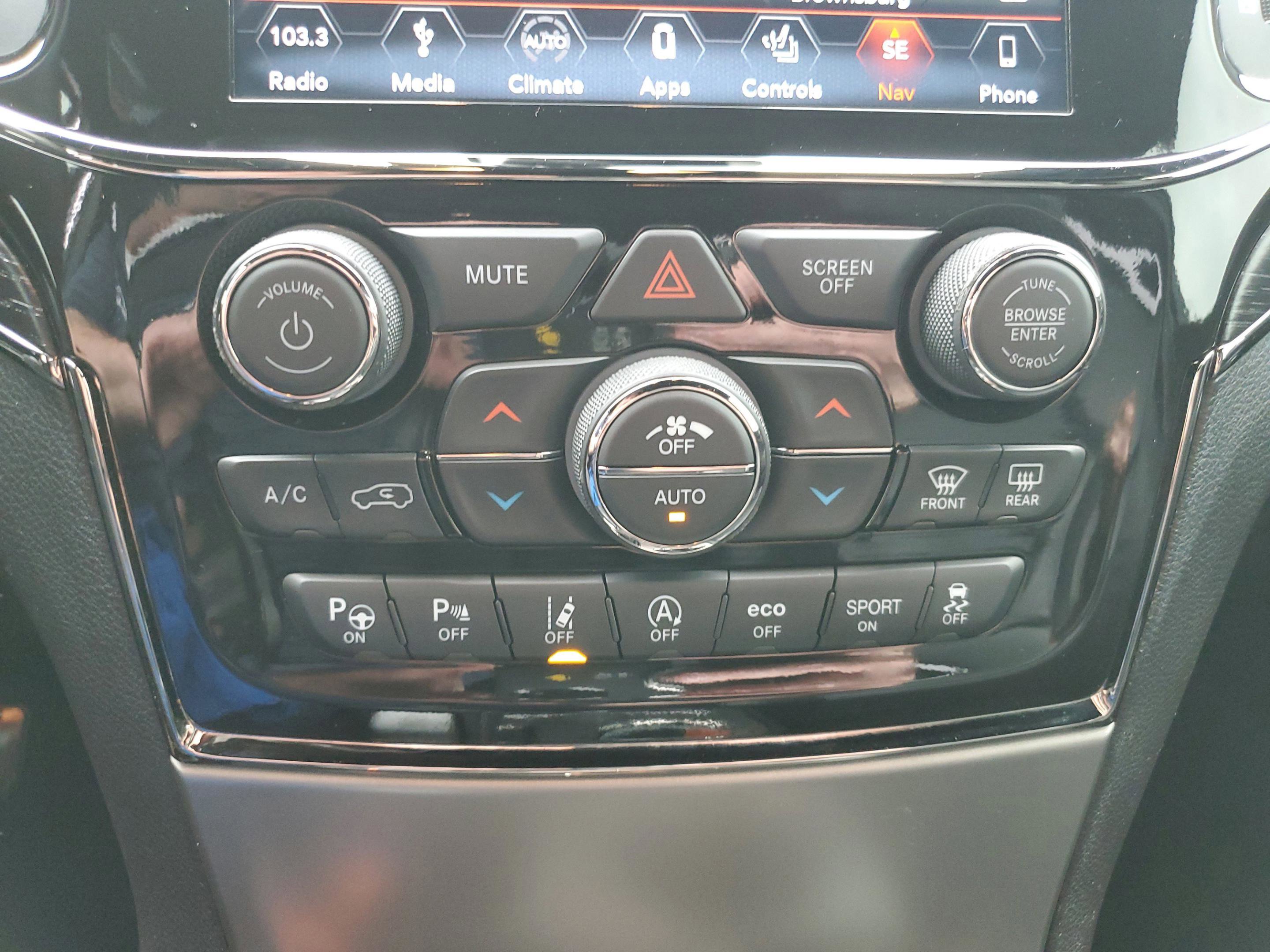 Used 2019 Jeep Grand Cherokee High Altitude image 32