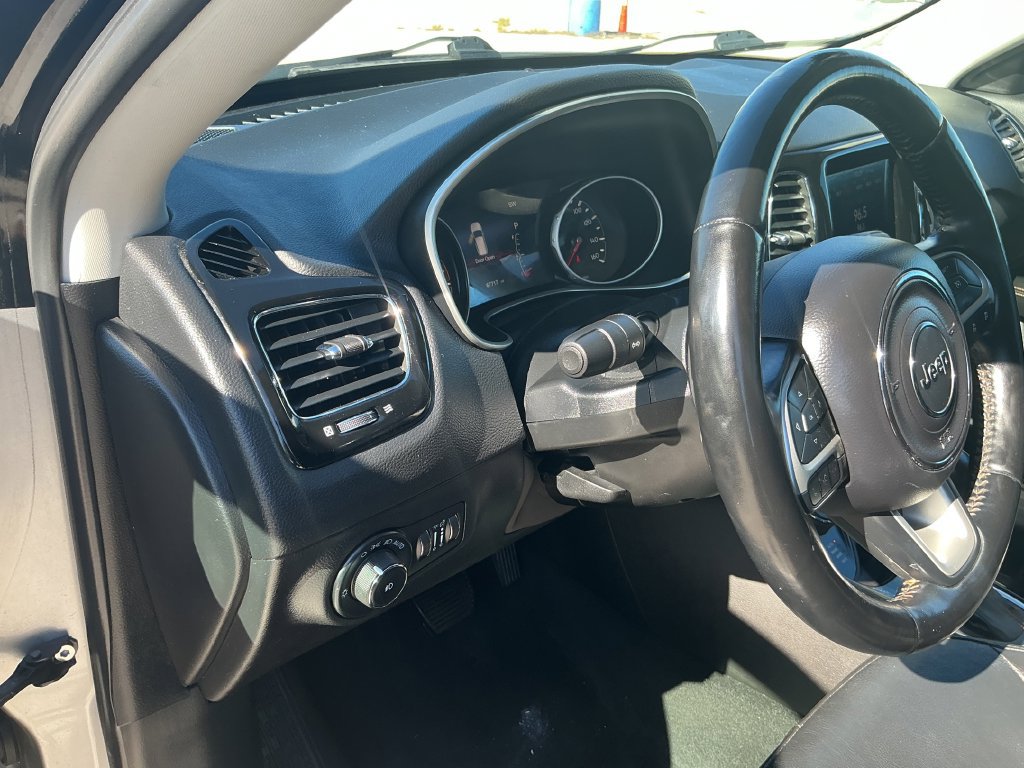 Used 2021 Jeep Compass Limited AWD/4WD image 15