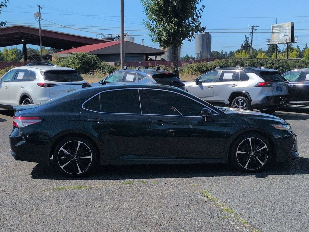 Used 2018 Toyota Camry XSE FWD image 6