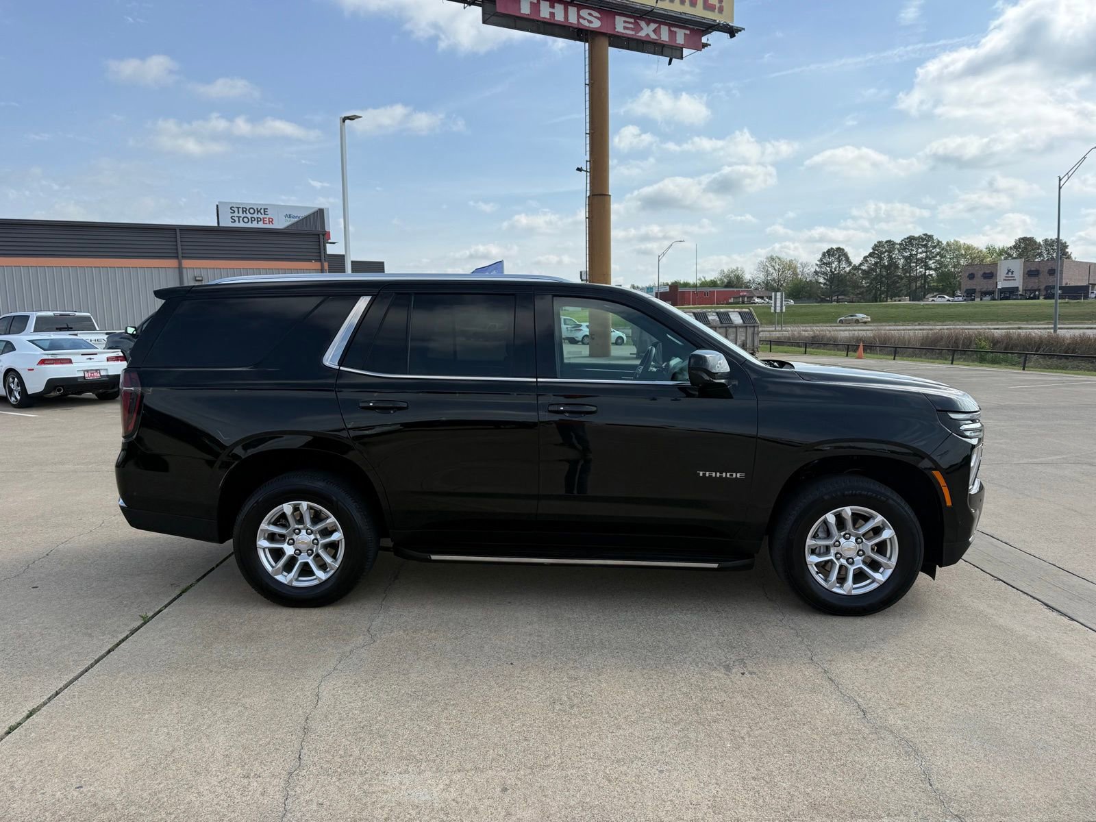 Used 2025 Chevrolet Tahoe LT image 6
