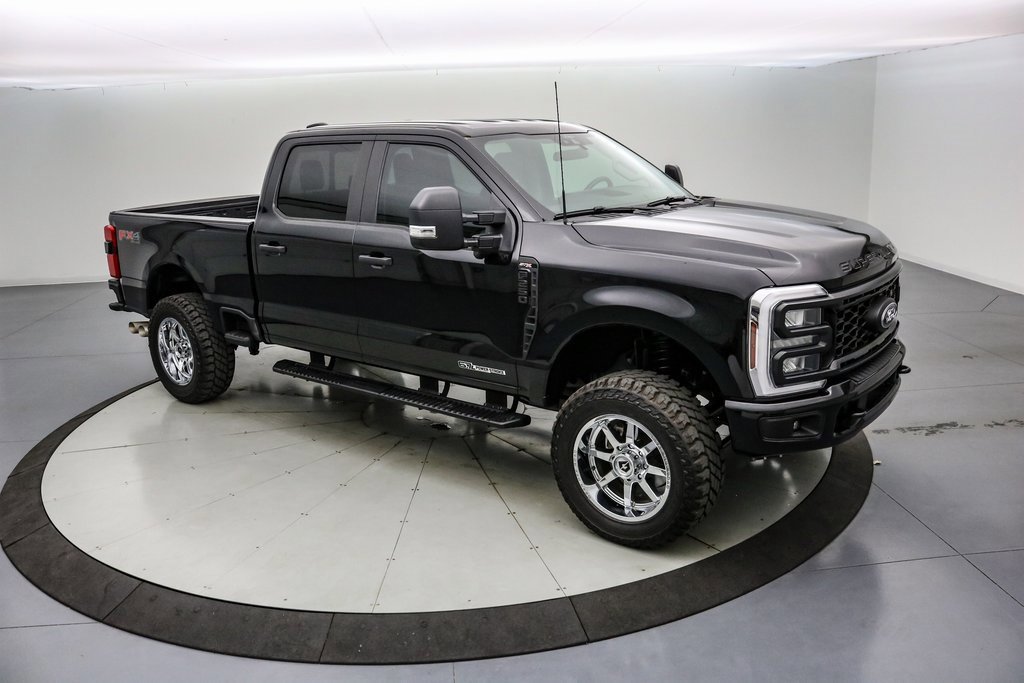 Certified 2025 Ford F250 XL w/ STX Appearance Package image 8