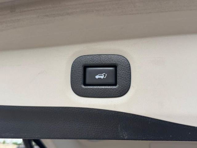 Used 2018 Nissan Rogue SL w/ Premium Package AWD/4WD image 7