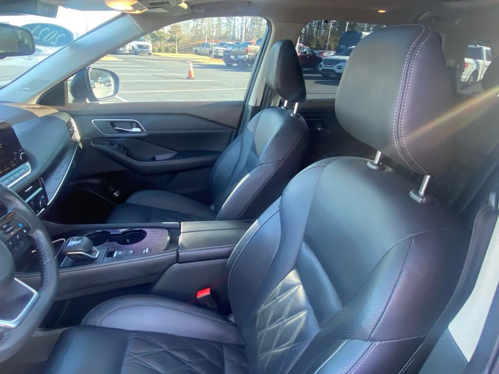 Used 2021 Nissan Rogue Platinum image 26