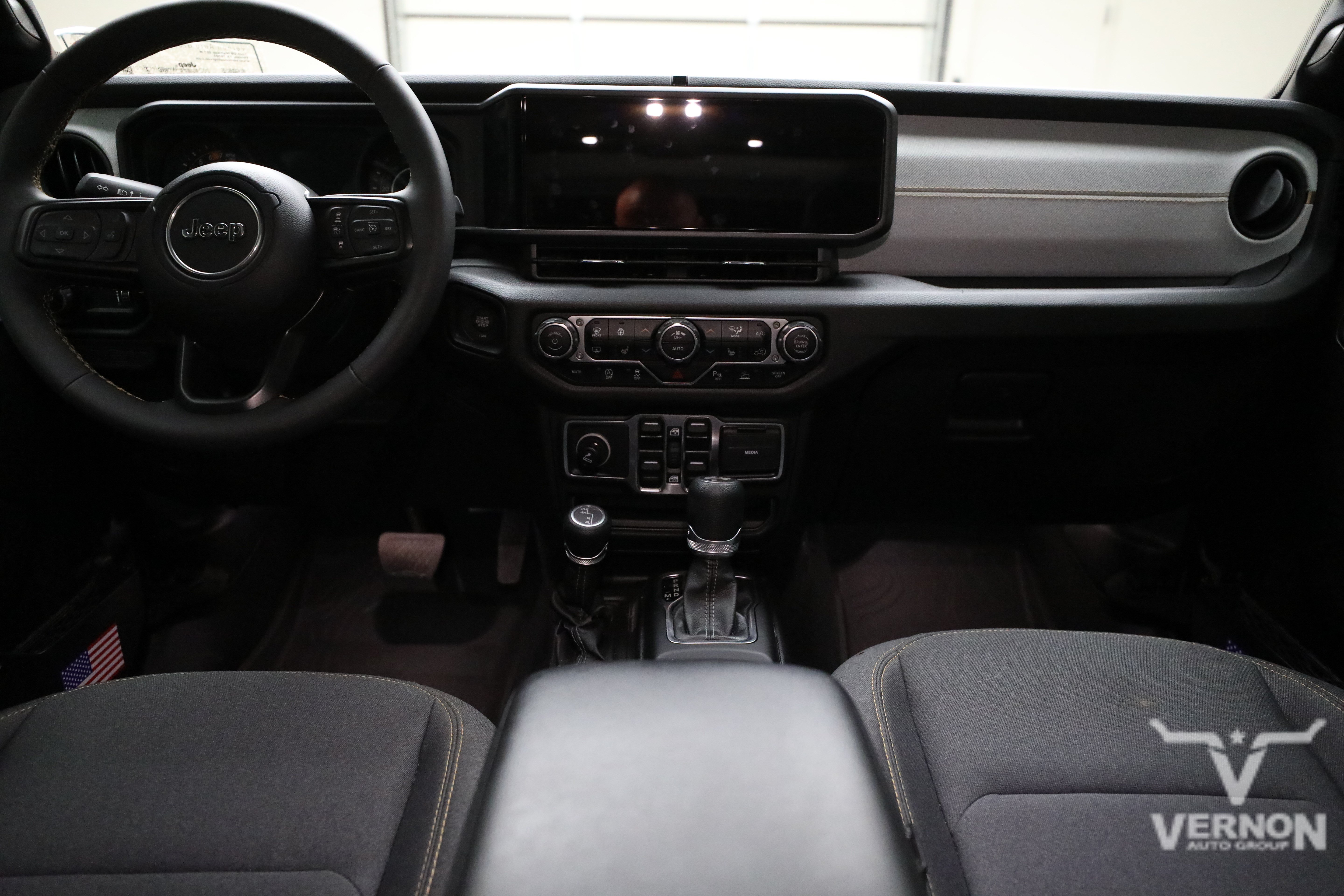 Used 2024 Jeep Wrangler Unlimited Sport AWD/4WD image 13