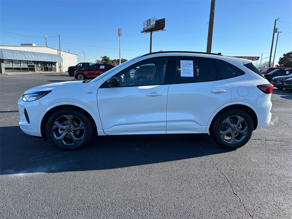 Certified 2023 Ford Escape ST-Line w/ Tech Pack #1 image 4