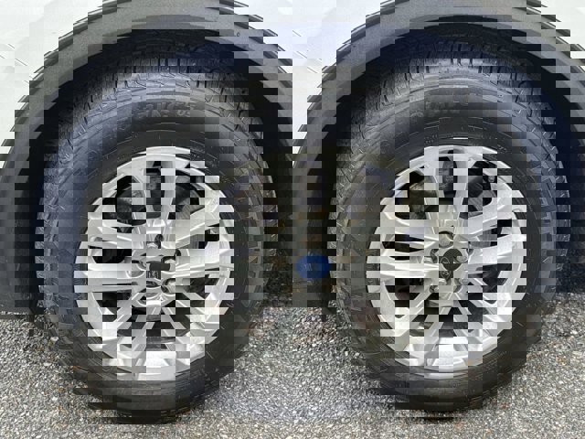 Certified 2022 Ford Escape SE w/ Cold Weather Package image 2