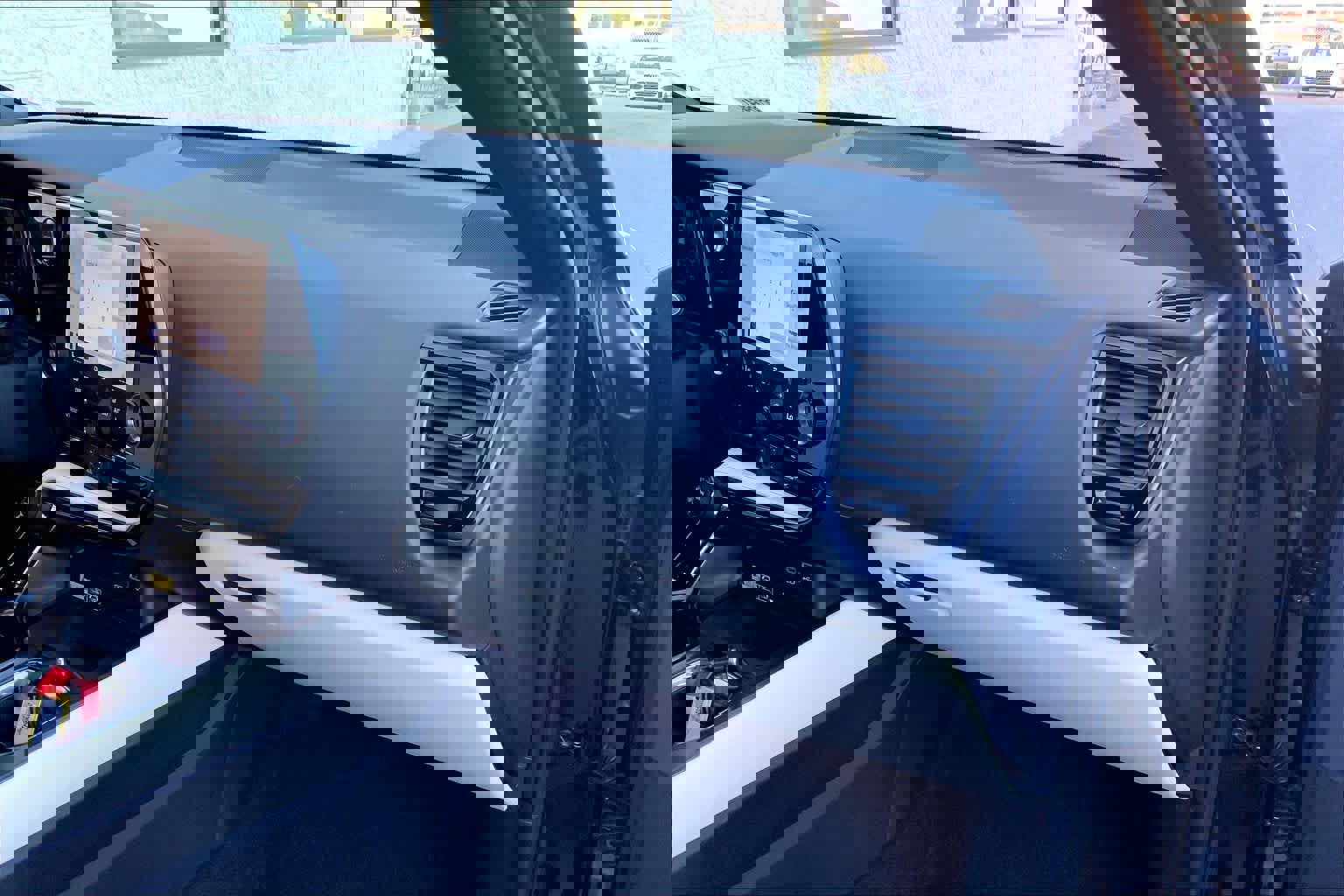 Used 2024 Lexus NX 250 FWD w/ Premium Package image 18