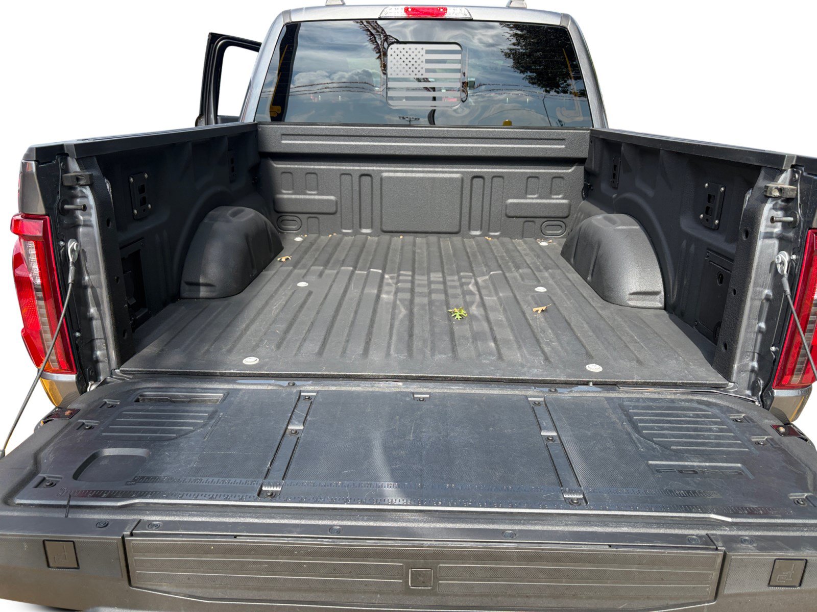 Certified 2025 Ford F150 XLT w/ Equipment Group 302A MID AWD/4WD image 23