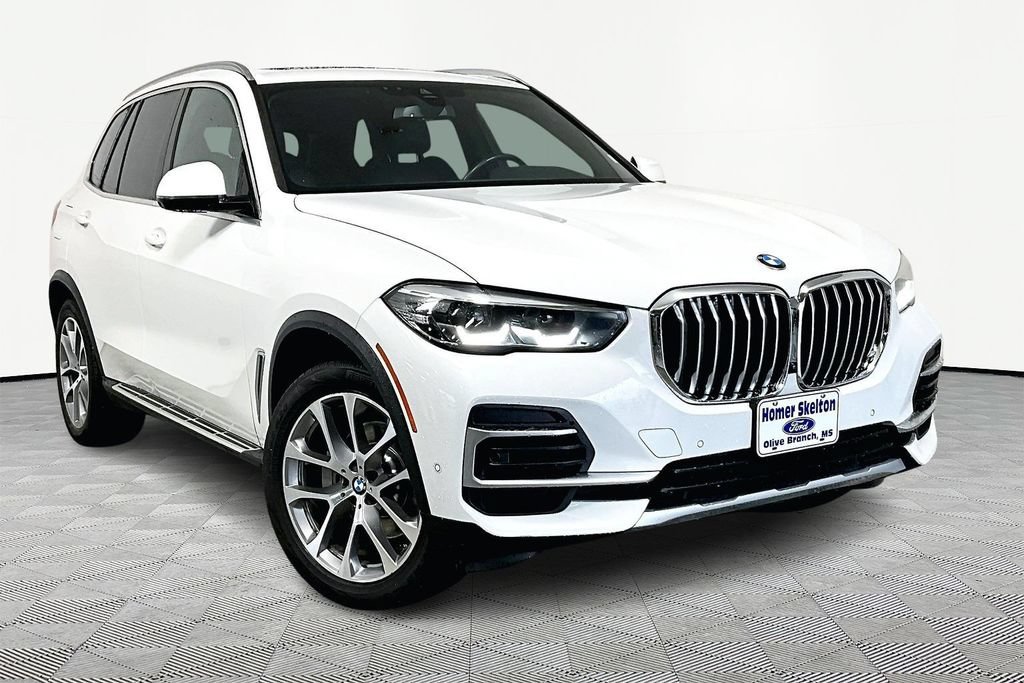 Used 2023 BMW X5 xDrive40i AWD/4WD image 1