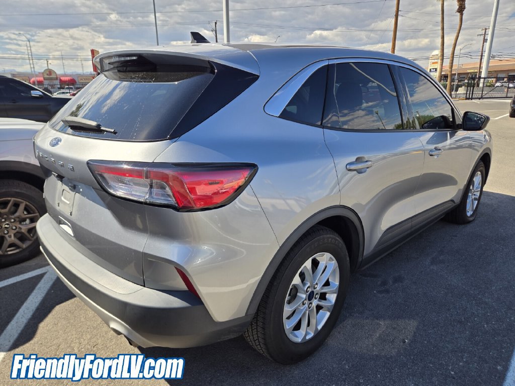 Certified 2022 Ford Escape SE FWD image 4