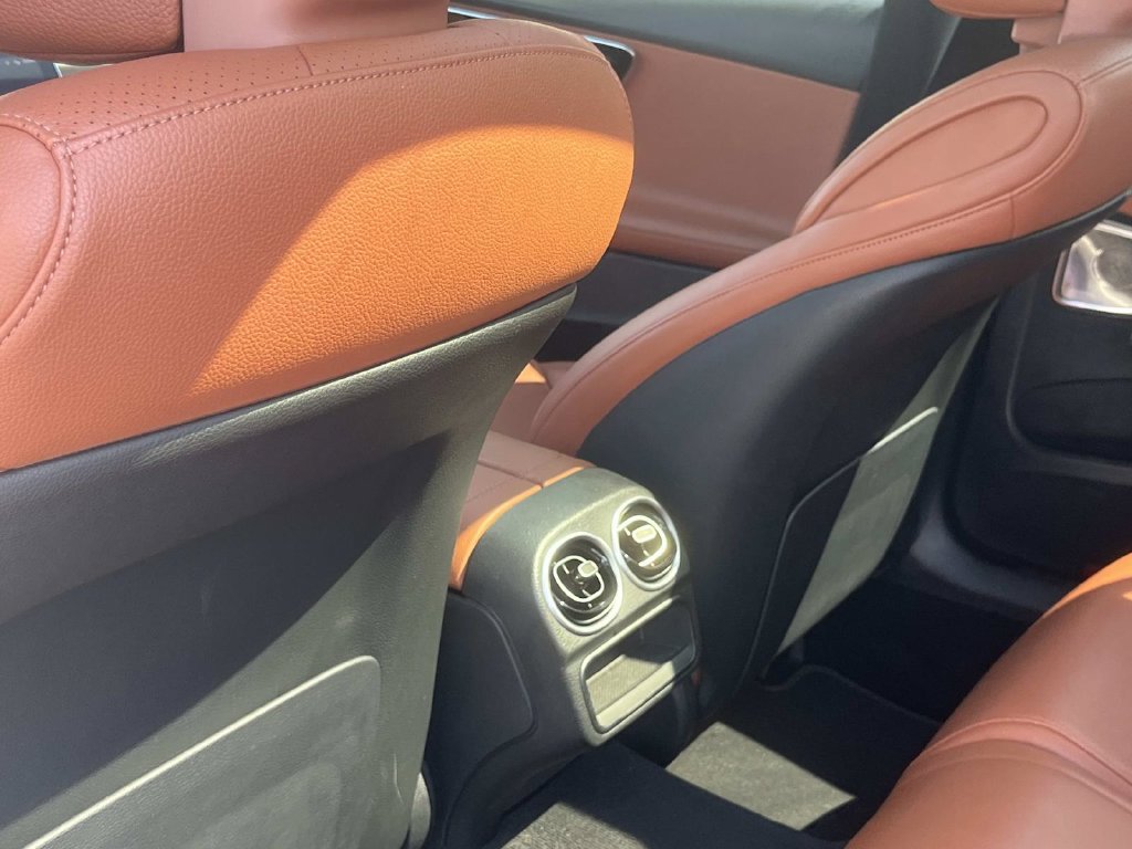 Used 2022 Mercedes-Benz C 300 Sedan image 23