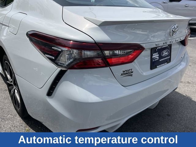 Used 2023 Toyota Camry SE FWD image 12