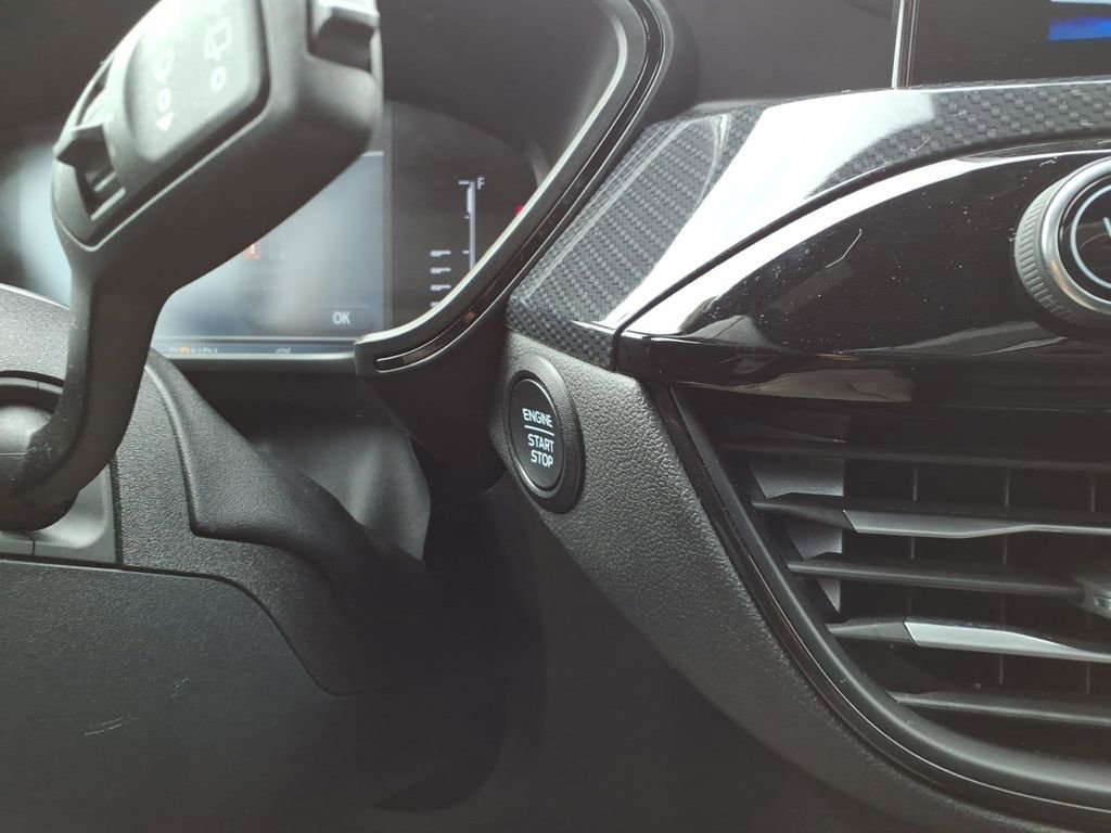 Certified 2024 Ford Escape ST-Line image 23