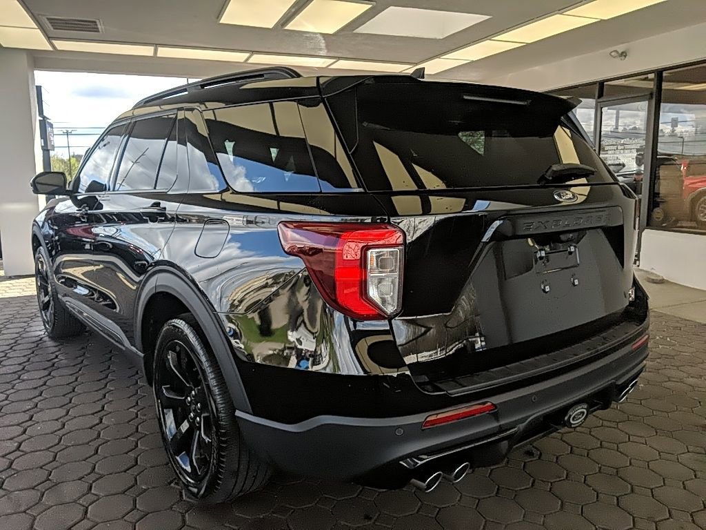 Certified 2024 Ford Explorer ST w/ Equipment Group 401A AWD/4WD image 5