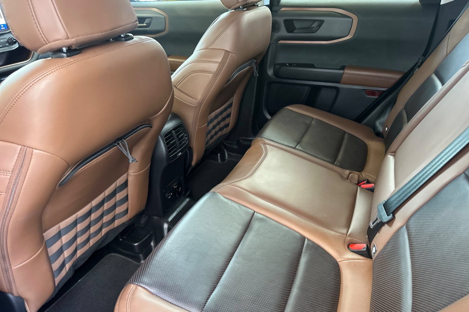 Certified 2024 Ford Bronco Sport Badlands w/ Premium Package AWD/4WD image 4