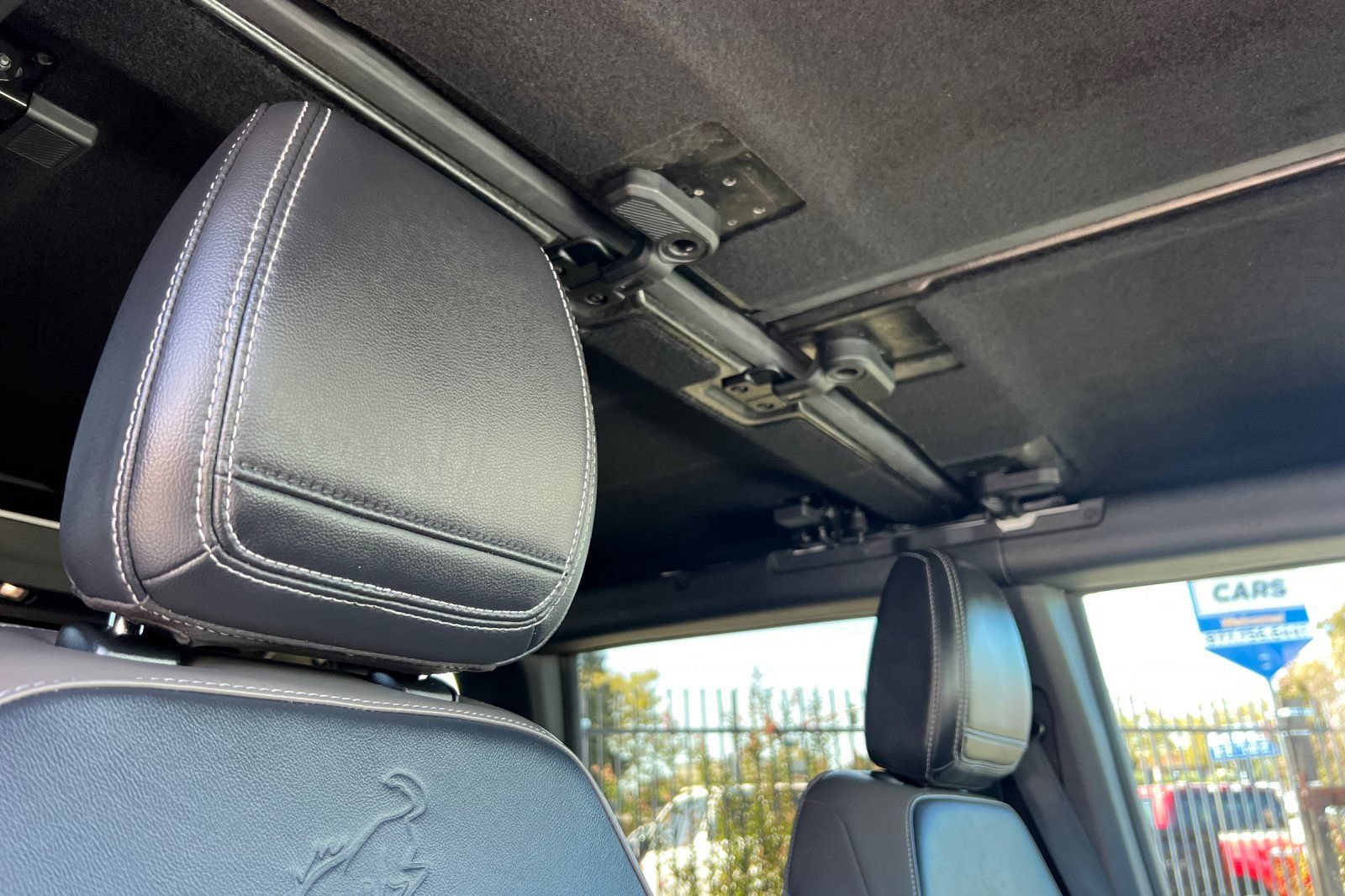 Certified 2025 Ford Bronco Outer Banks AWD/4WD image 19