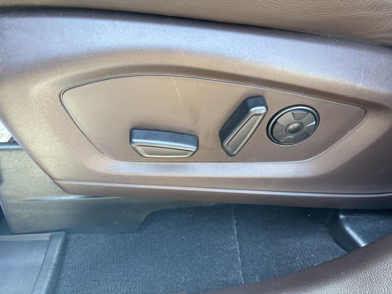 Certified 2022 Ford Explorer King Ranch w/ Premium Technology Package image 29