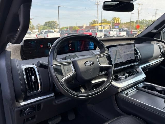 Certified 2025 Ford Expedition Max Platinum w/ Stealth Appearance Package AWD/4WD image 10