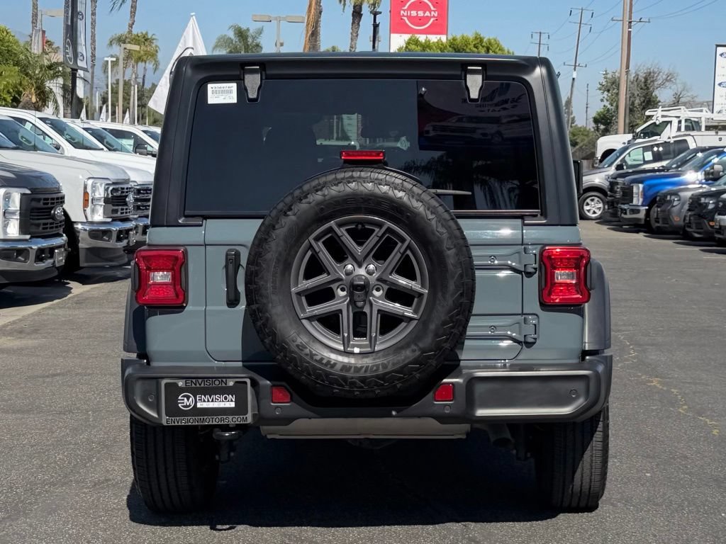 Used 2024 Jeep Wrangler Sport AWD/4WD image 10