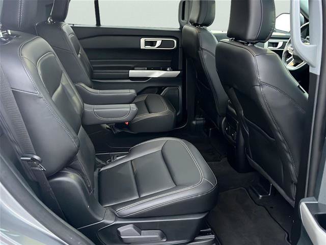 Certified 2023 Ford Explorer XLT w/ Equipment Group 202A AWD/4WD image 17