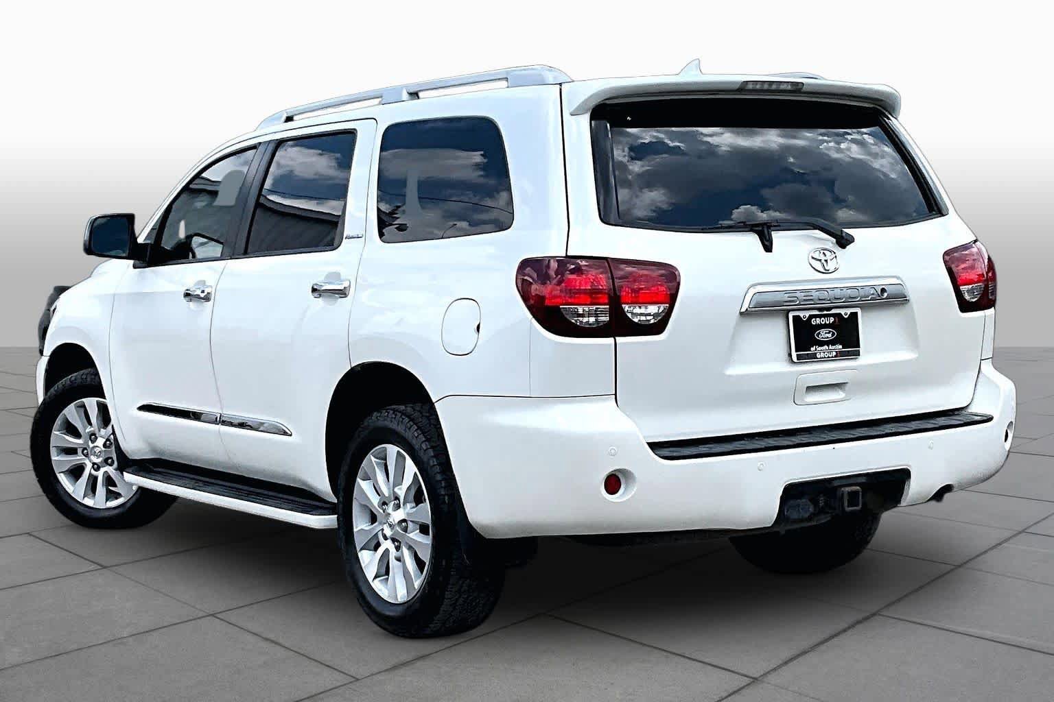 Used 2019 Toyota Sequoia Platinum RWD image 6