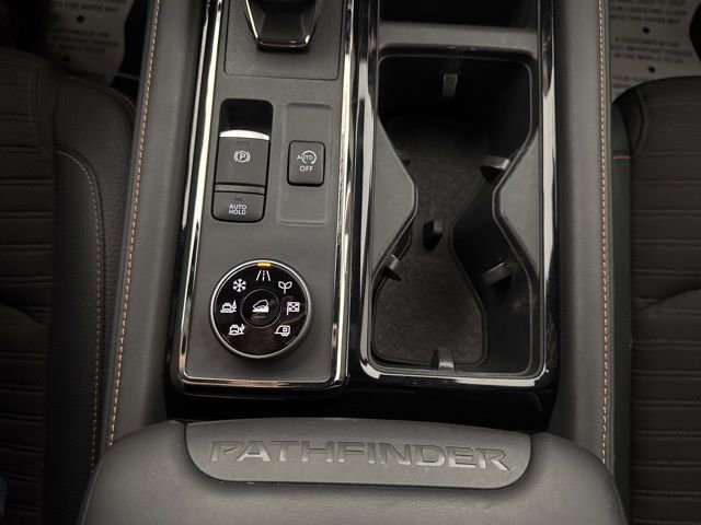 Used 2023 Nissan Pathfinder Rock Creek AWD/4WD image 11