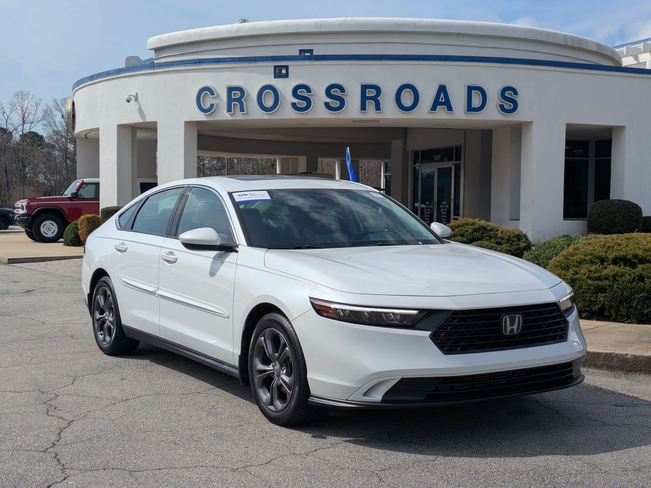 Used 2023 Honda Accord EX image 5