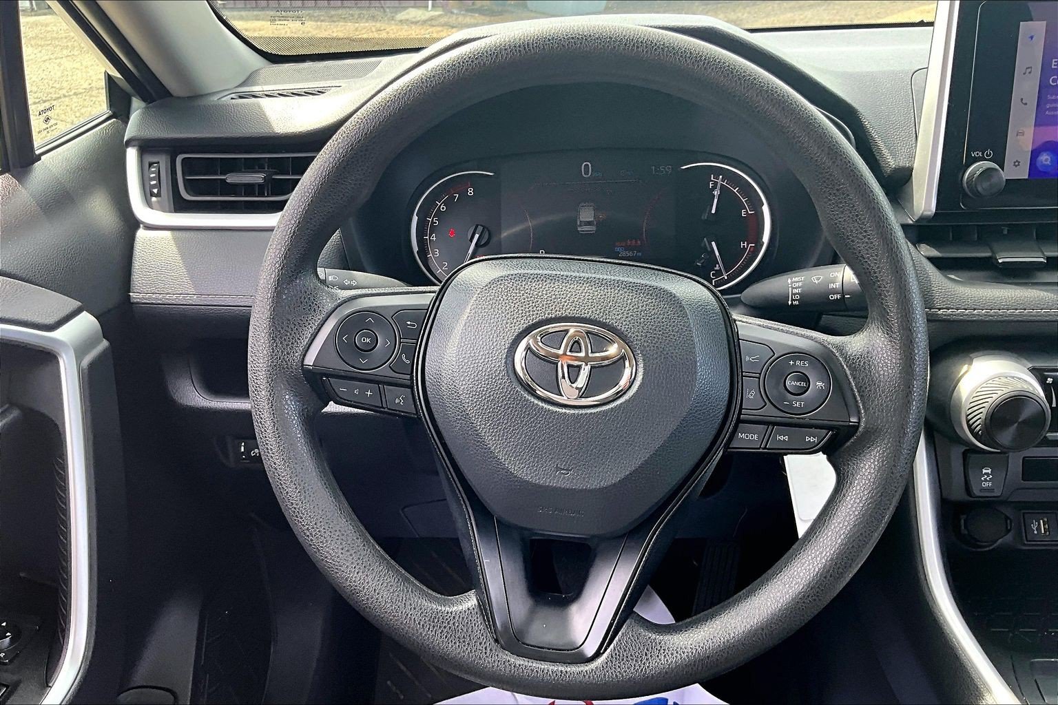 Used 2025 Toyota RAV4 LE AWD/4WD image 24