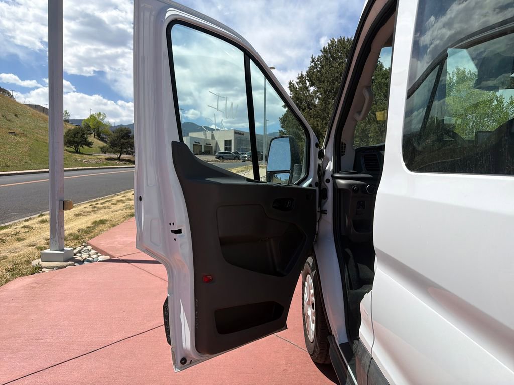 Certified 2023 Ford Transit 350 XLT RWD image 9