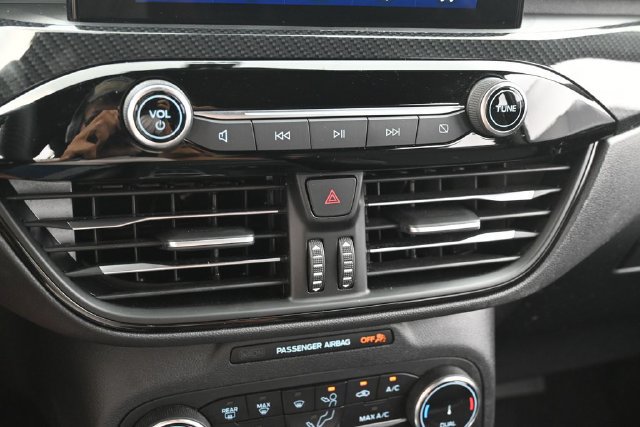 Certified 2025 Ford Escape ST-Line FWD image 24