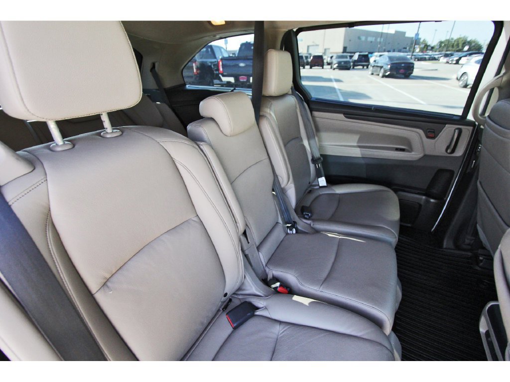 Used 2023 Honda Odyssey Touring image 14