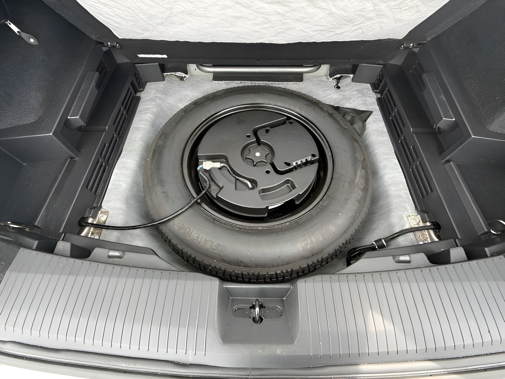 Used 2024 Nissan Rogue SV AWD/4WD image 19