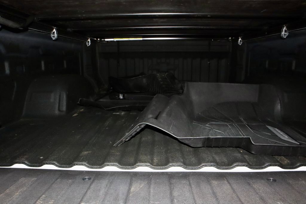 Used 2020 Chevrolet Silverado 1500 Custom w/ Custom Value Package image 13