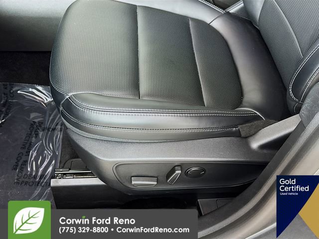 Certified 2025 Ford Escape Platinum image 22