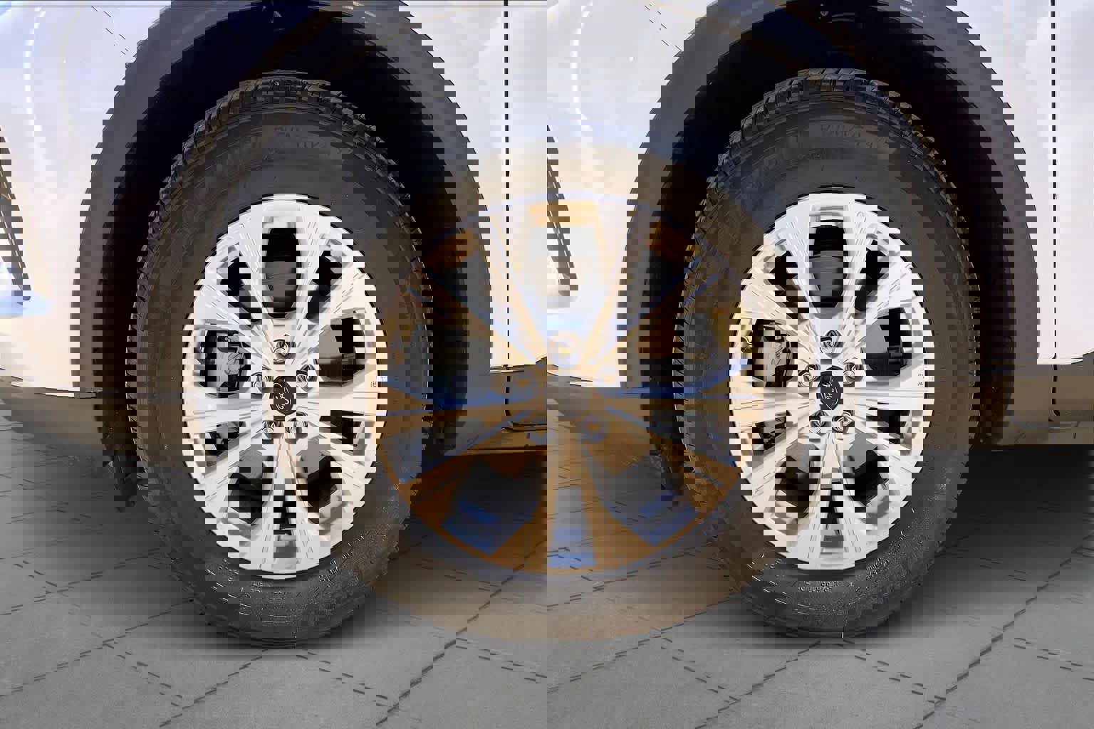 Certified 2025 Ford Escape Active FWD image 13