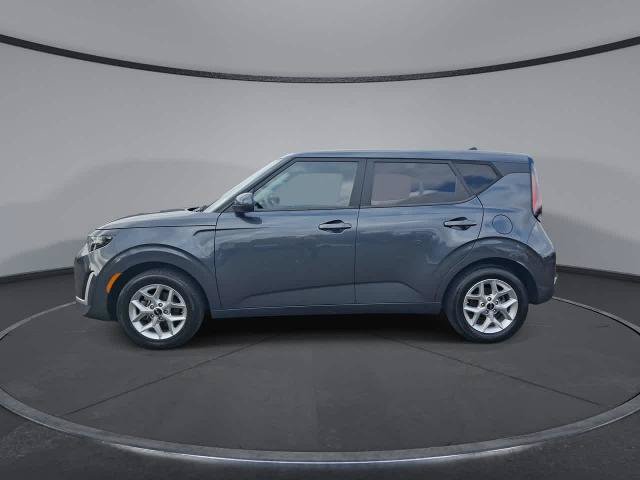 Used 2024 Kia Soul LX w/ Option Group 015 FWD image 5