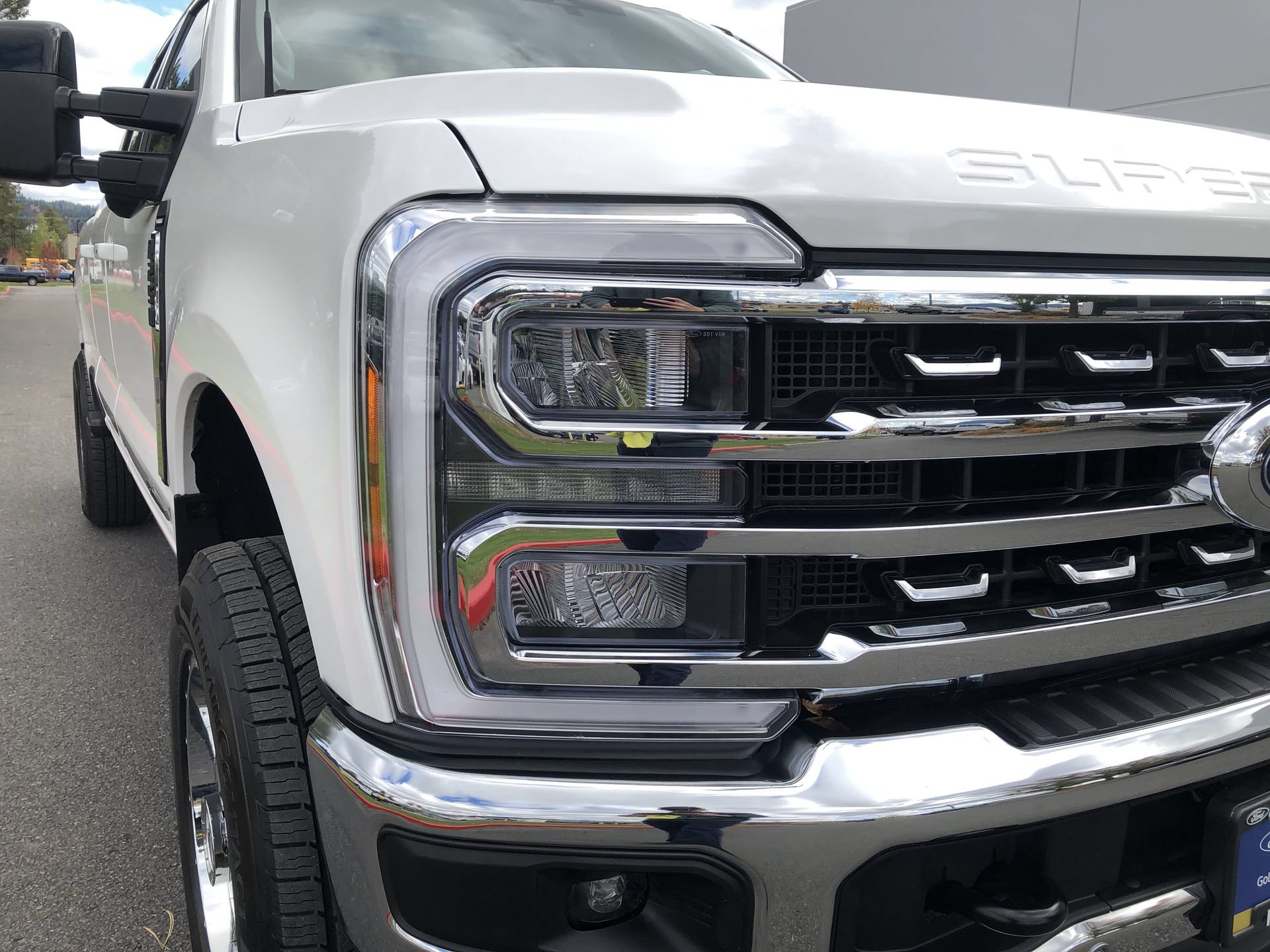 Certified 2024 Ford F250 Lariat w/ Lariat Ultimate Package AWD/4WD image 12