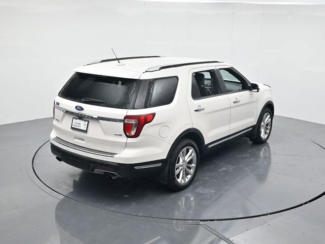 Certified 2018 Ford Explorer Limited w/ Class II Trailer Tow Package image 41