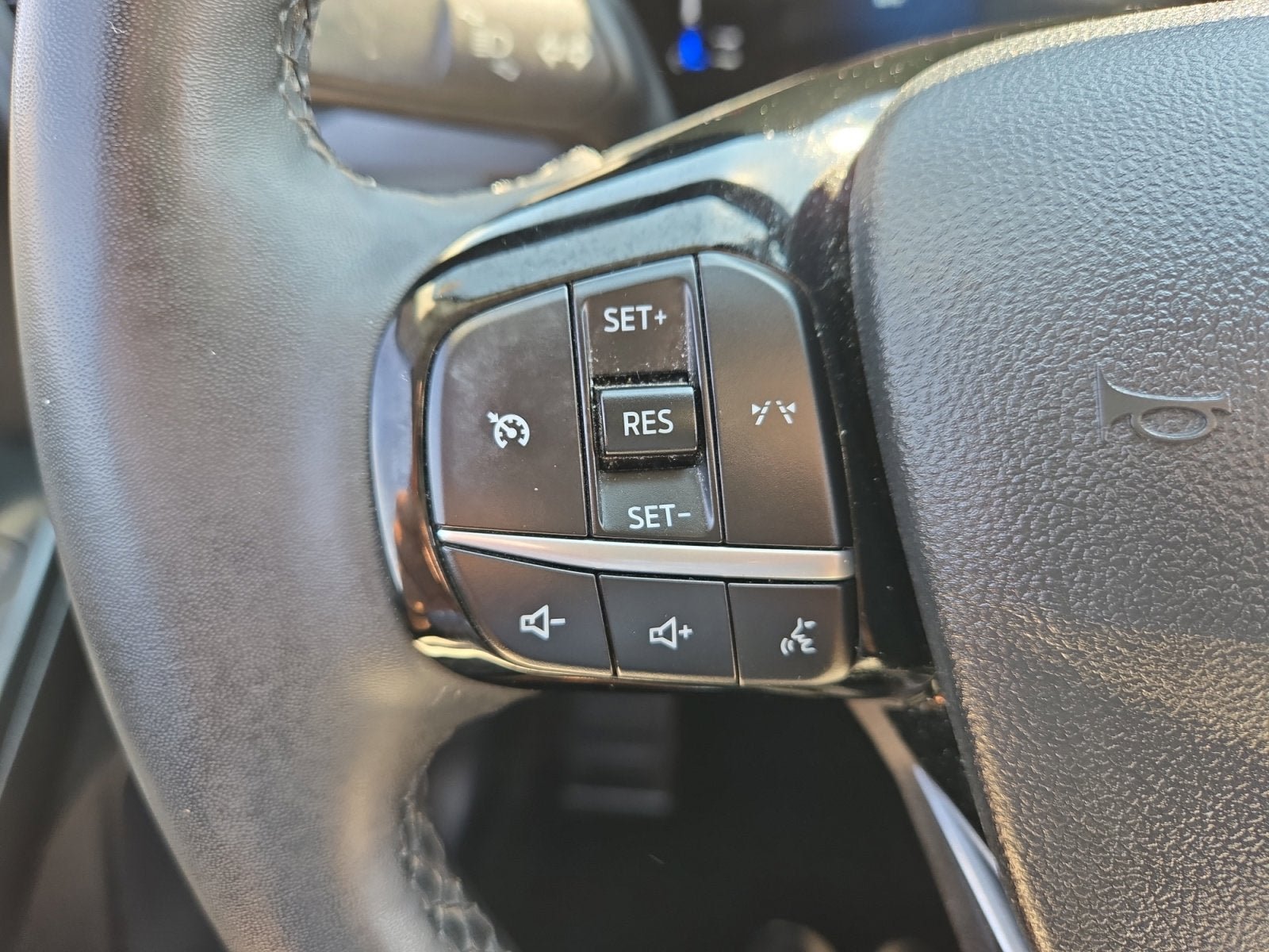 Certified 2023 Ford Escape Active AWD/4WD image 14