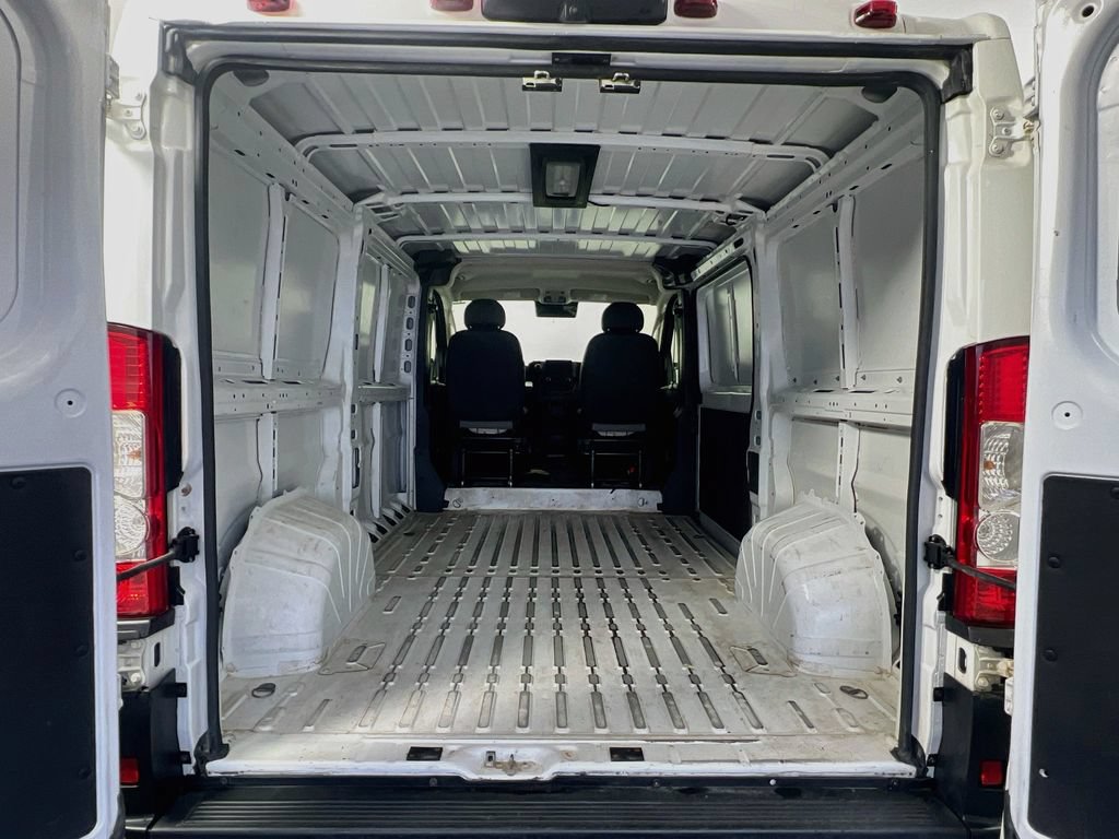 Used 2025 RAM ProMaster 2500 w/ Convenience Group FWD image 27