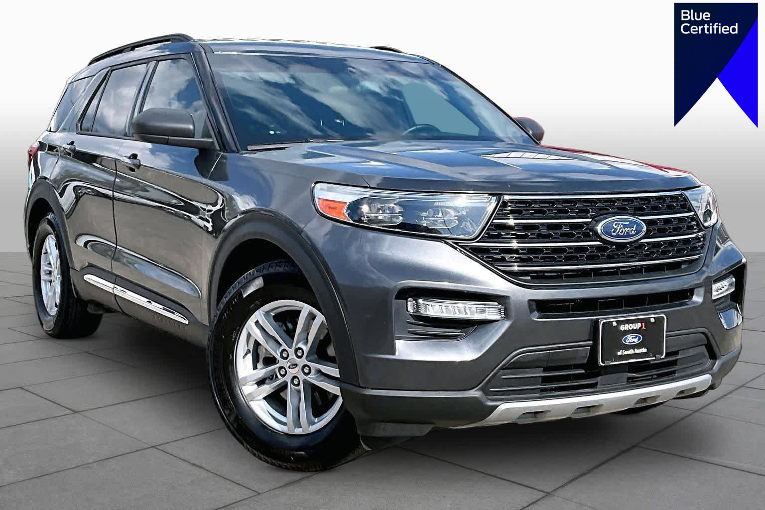 Certified 2020 Ford Explorer XLT w/ Equipment Group 202A RWD image 1