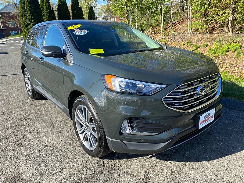 Certified 2023 Ford Edge Titanium AWD/4WD image 3