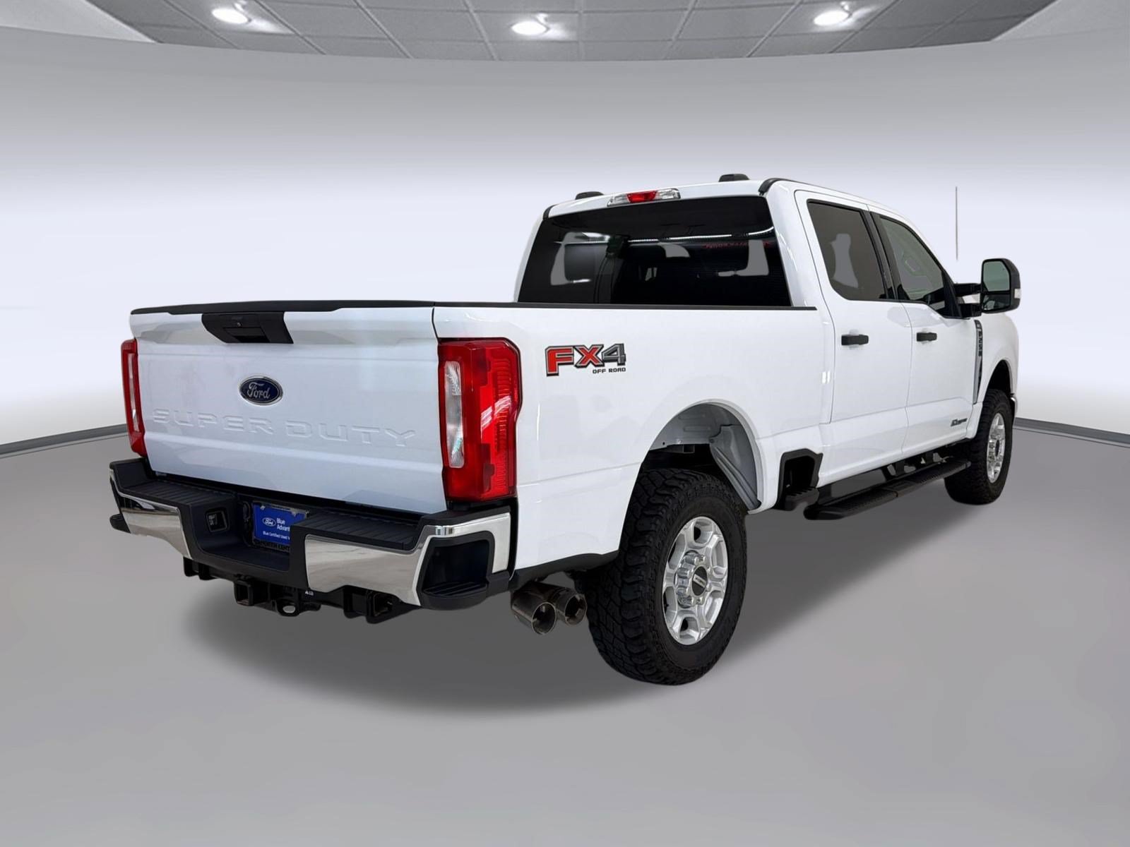 Certified 2025 Ford F250 XLT w/ FX4 Off-Road Package AWD/4WD image 9