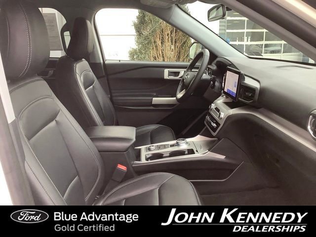 Certified 2023 Ford Explorer XLT w/ Equipment Group 202A image 24