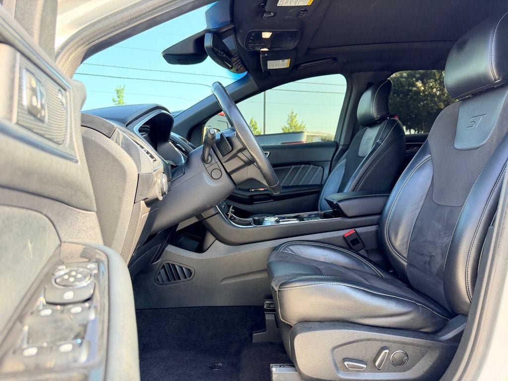 Certified 2019 Ford Edge ST w/ Equipment Group 401A AWD/4WD image 20