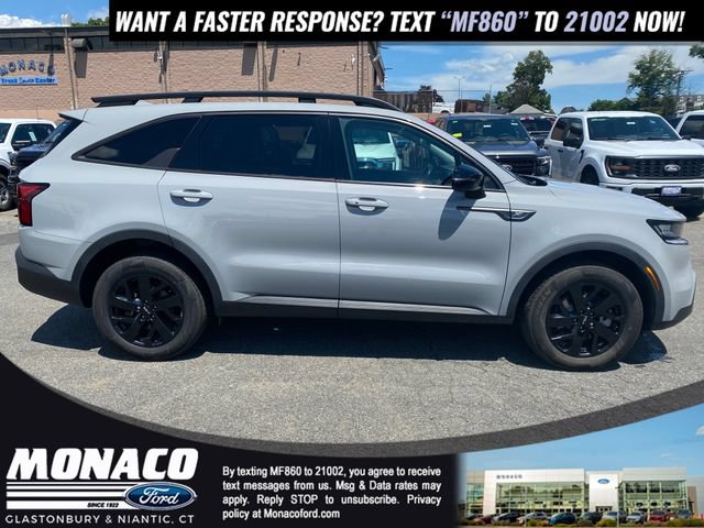 Used 2023 Kia Sorento S w/ Panoramic Sunroof Package AWD/4WD image 9