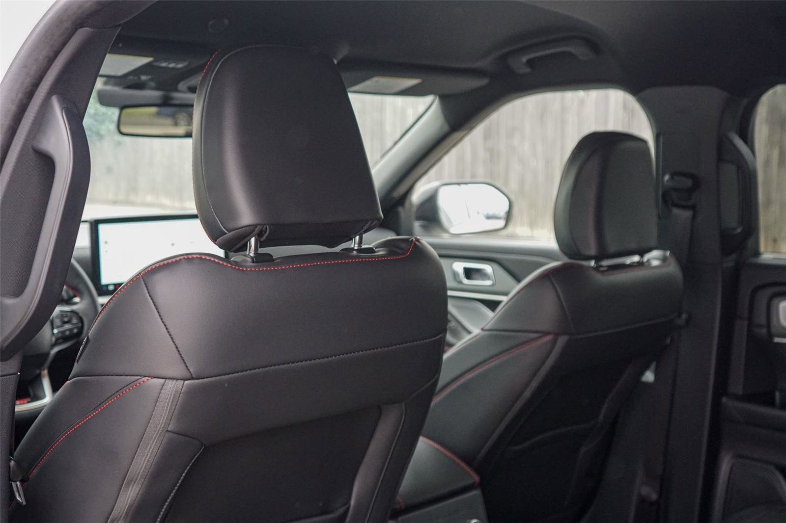 Certified 2025 Ford Explorer ST RWD image 22